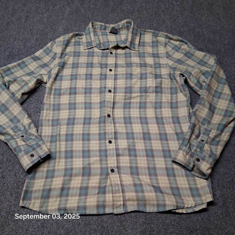 Oakley Custom Fit Flannel Shirt Size Large Blue / Green Long Sleeve Button Up‎